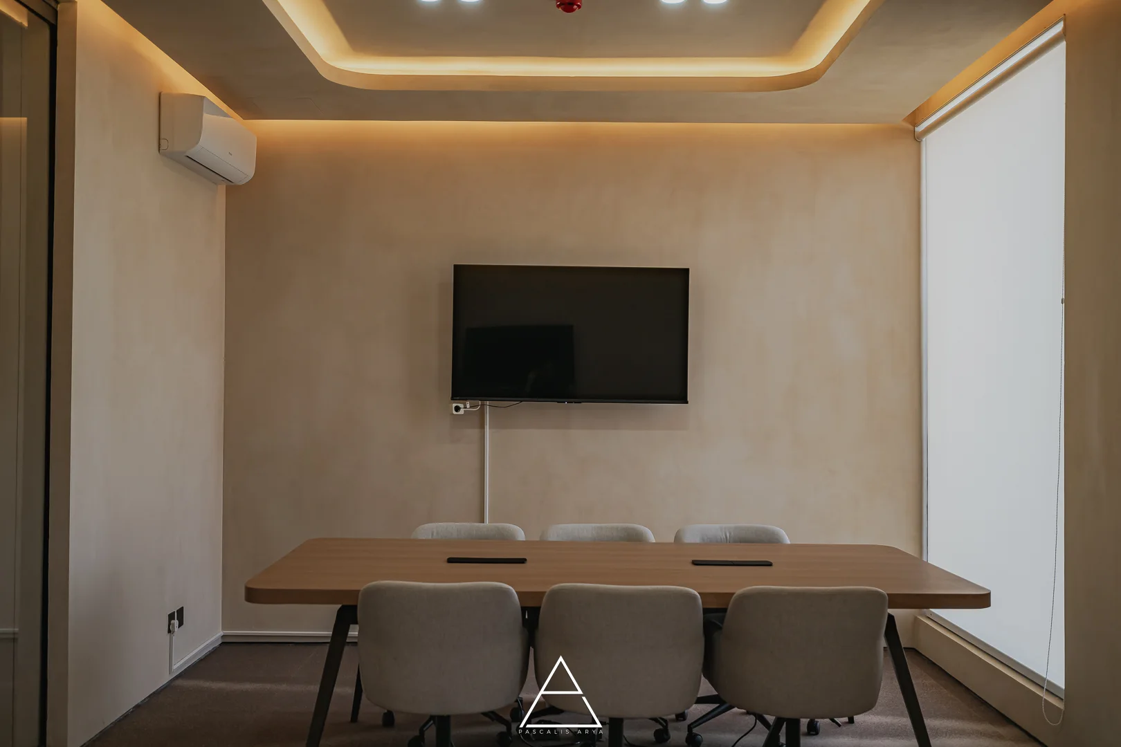 a room for up to six